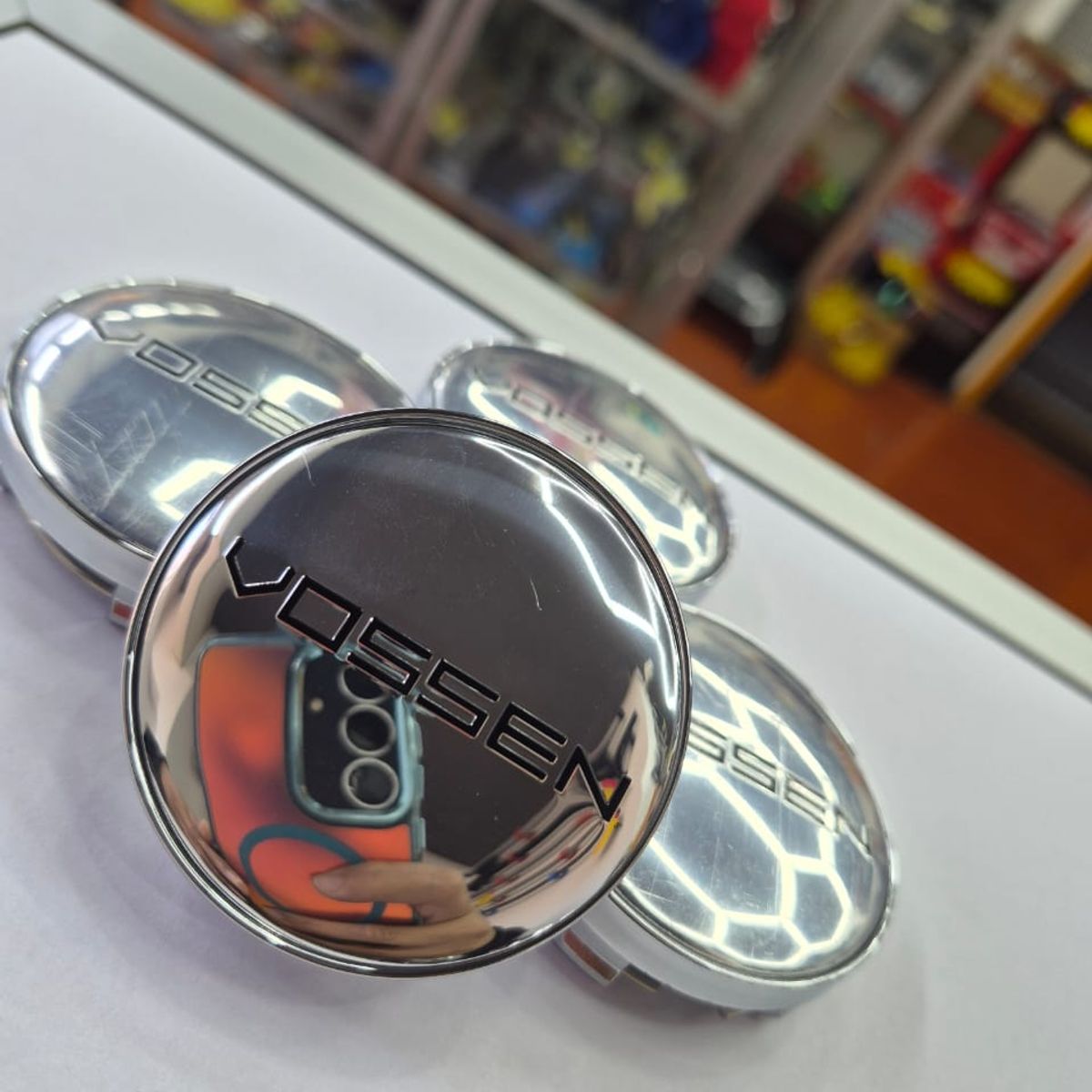 GENERICO - X4 Tapas centro de llantas de auto tunning Vossen plata con Logo negro 60MM