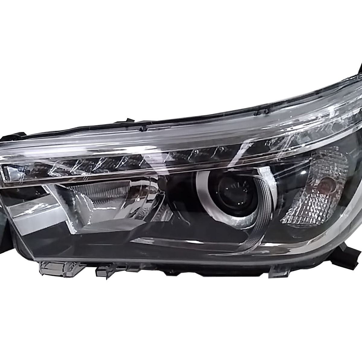 TOYOTA - Optico Izquierdo Con Led TOYOTA HILUX 2016-2024