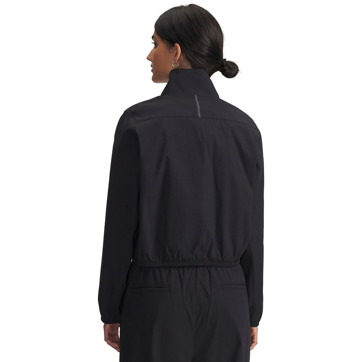 UNDER ARMOUR - Polerón Lifestyle para mujer Unstoppable Woven negro UNDER ARMOUR