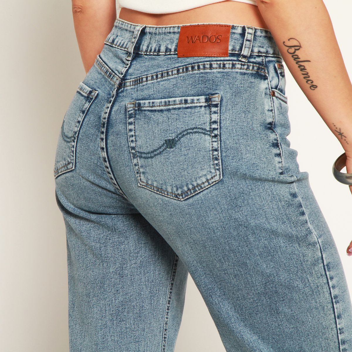 WADOS - JEANS MUJER WIDE TIRO MEDIO PRETINA BASICA 2 BOTON