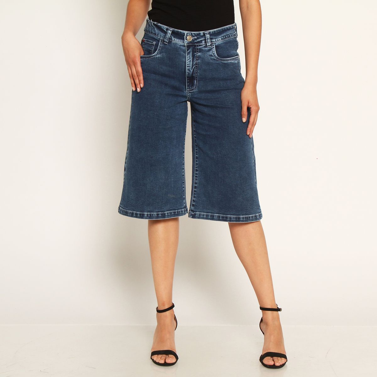 WADOS - BERMUDA JORT DENIM TIRO ALTO PRETINA BASICA 1 BOTON