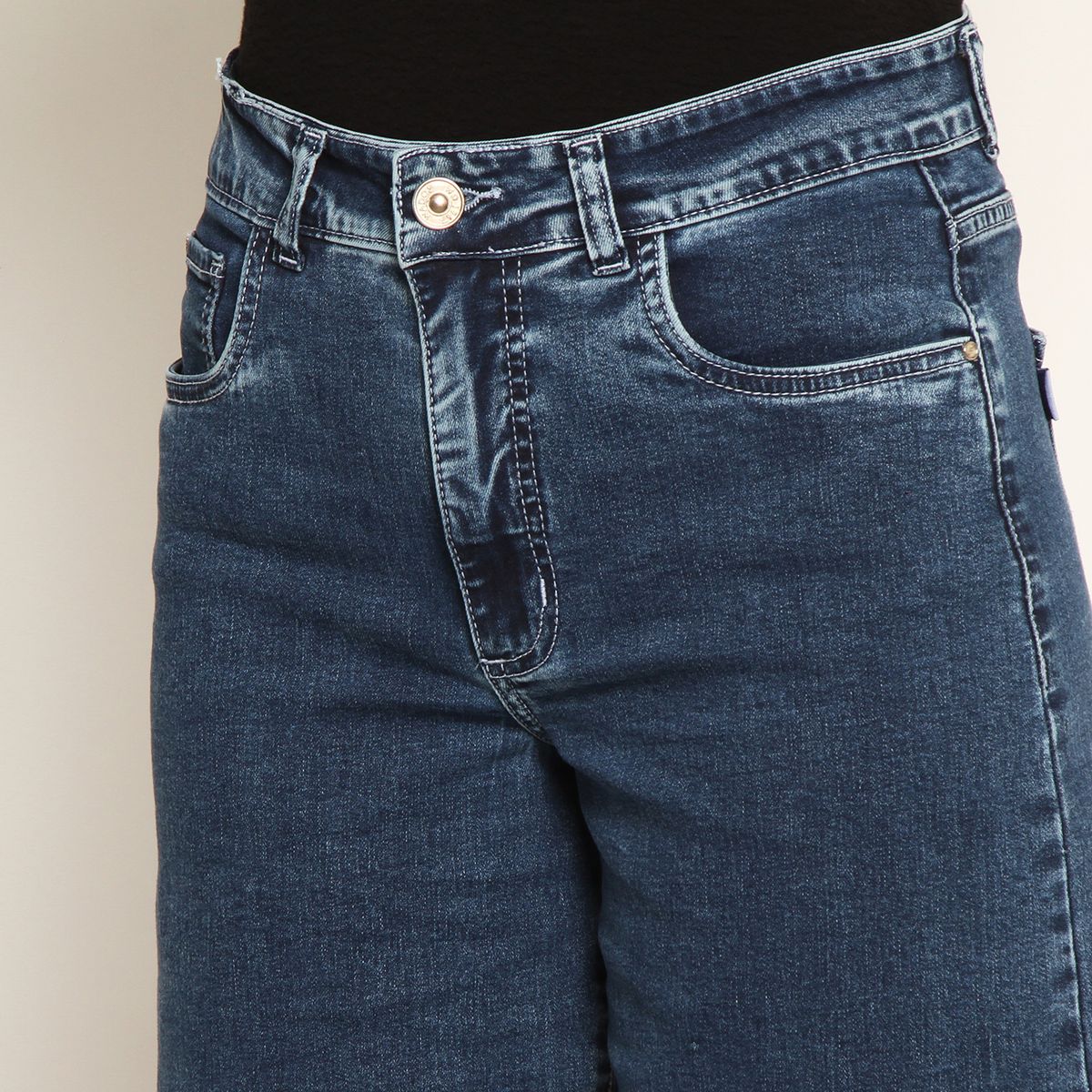 WADOS - BERMUDA JORT DENIM TIRO ALTO PRETINA BASICA 1 BOTON