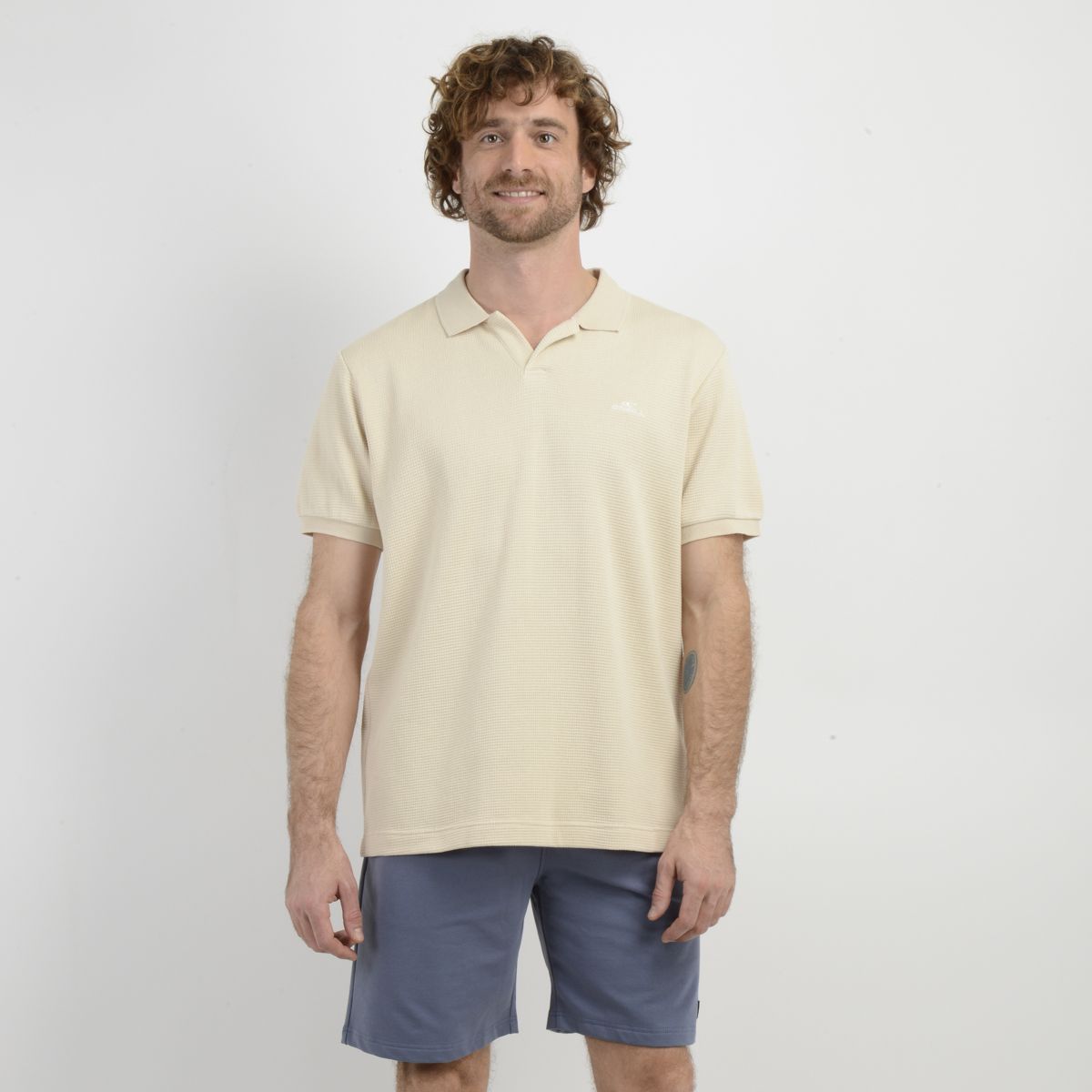 O'NEILL - POLERA TEJIDA MANGA CORTA RIVERA BEIGE CLARO
