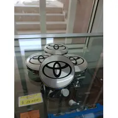 GENERICO - X4 Tapas centro de llantas de auto tunning TOYOTA PLATA CON NEGRO 56MM