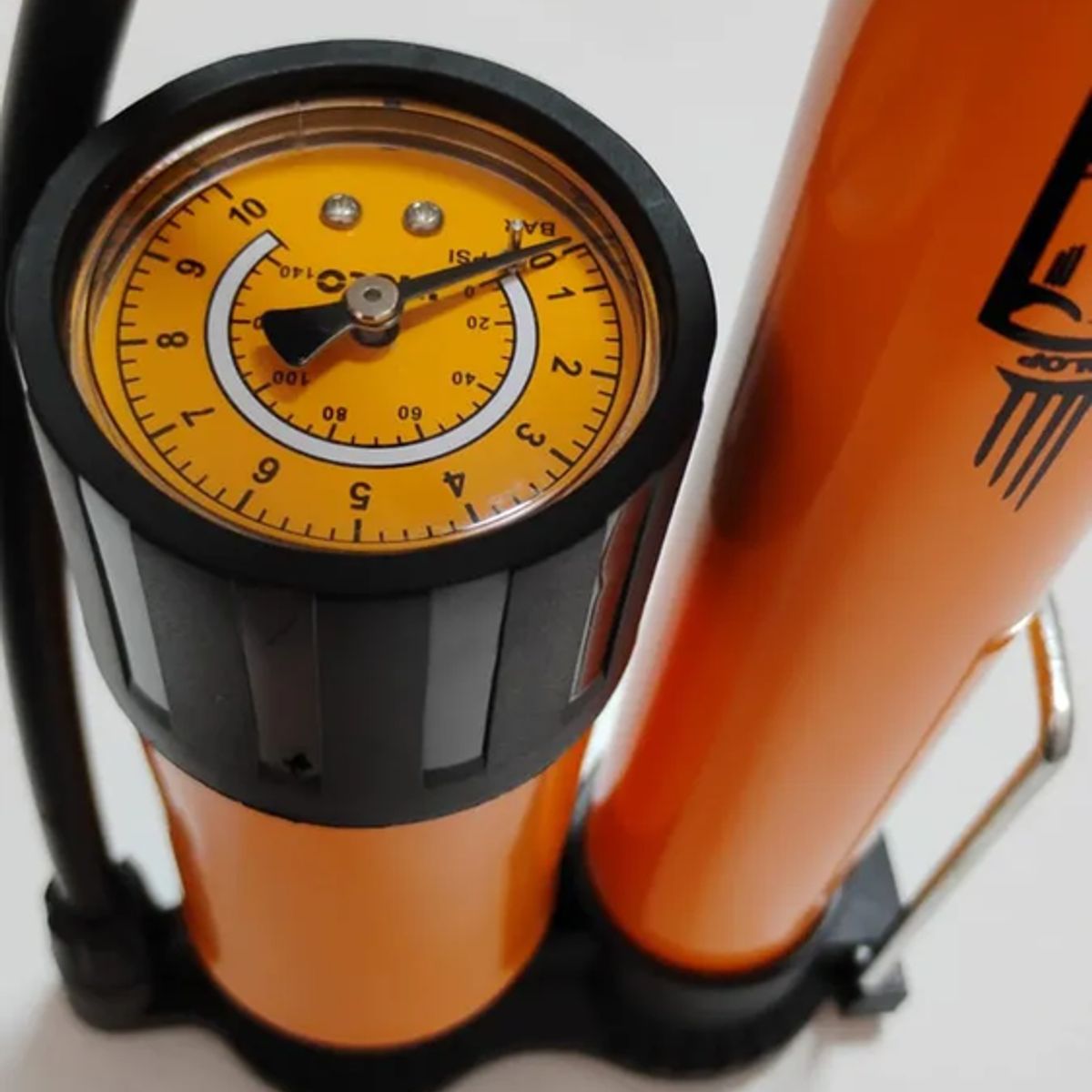 GENERICO - Inflador De Mano 160 Psi Ingco Mpp3811 Amarillo