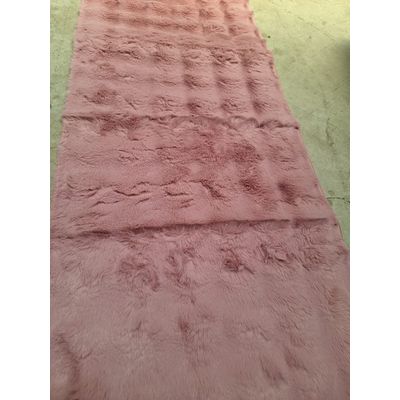 Imagen 2 del producto BELLA ALFOMBRA PASILLERA DE LUJO TERCIOPELADA DE PIEL DE CONEJO SINTETICA