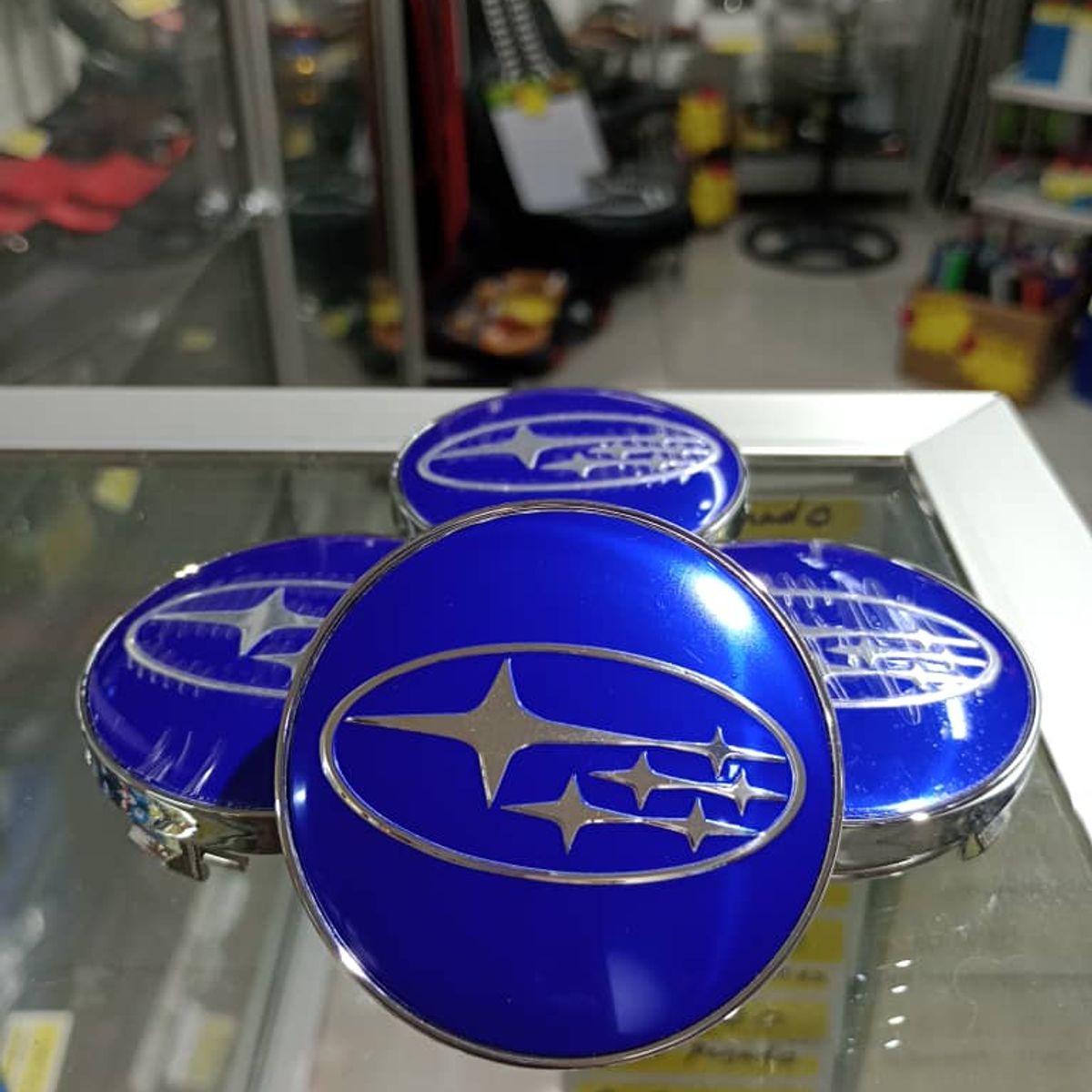GENERICO - X4 Tapas centro de llantas de auto tunning SUBARU AZUL CON PLATA 56MM