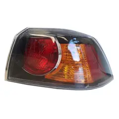 MITSUBISHI - Farol Trasero Derecho Sedan LANCER 2008-2015