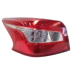 NISSAN - Farol Trasero Izquierdo Sedan SENTRA 2016-2017