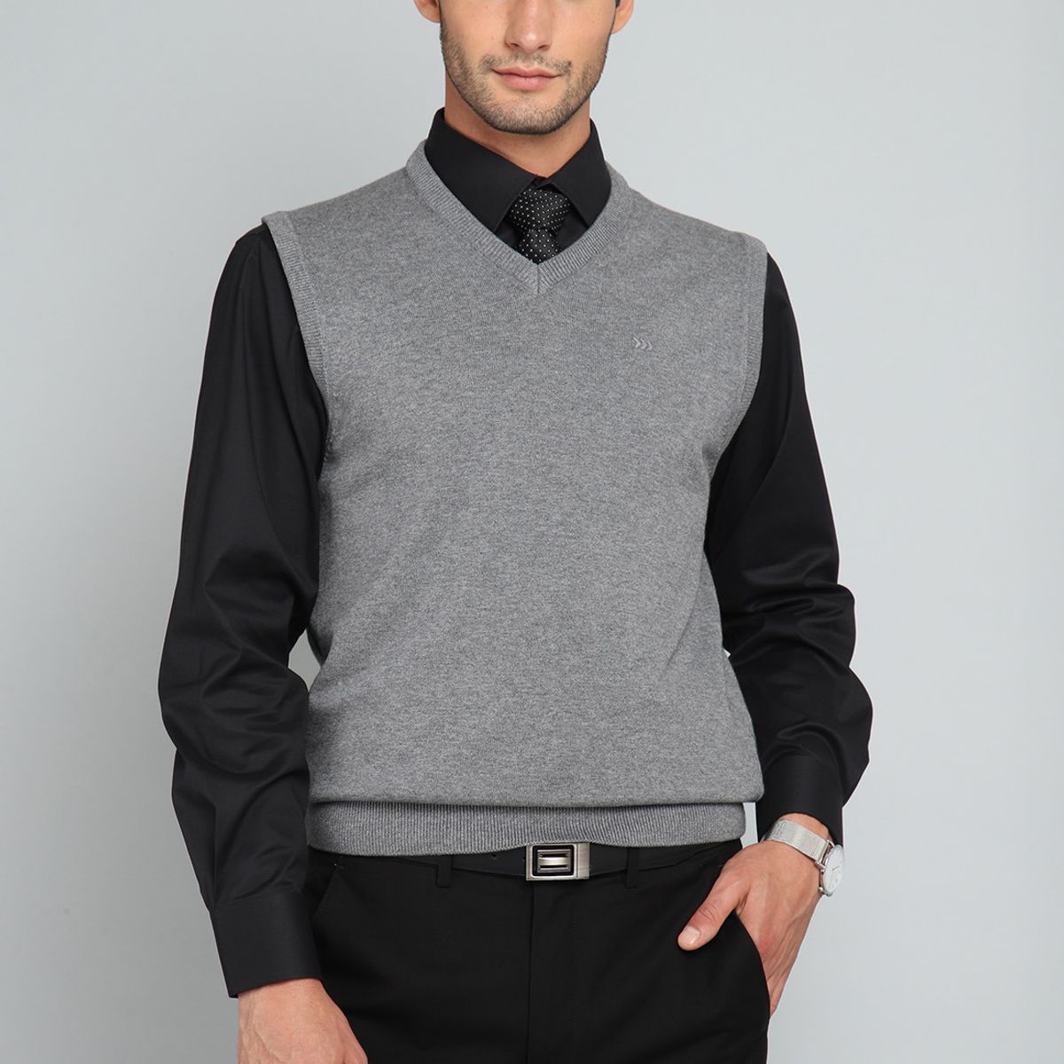 ARROW - Sweater Sin Mangas Arrow ARROW