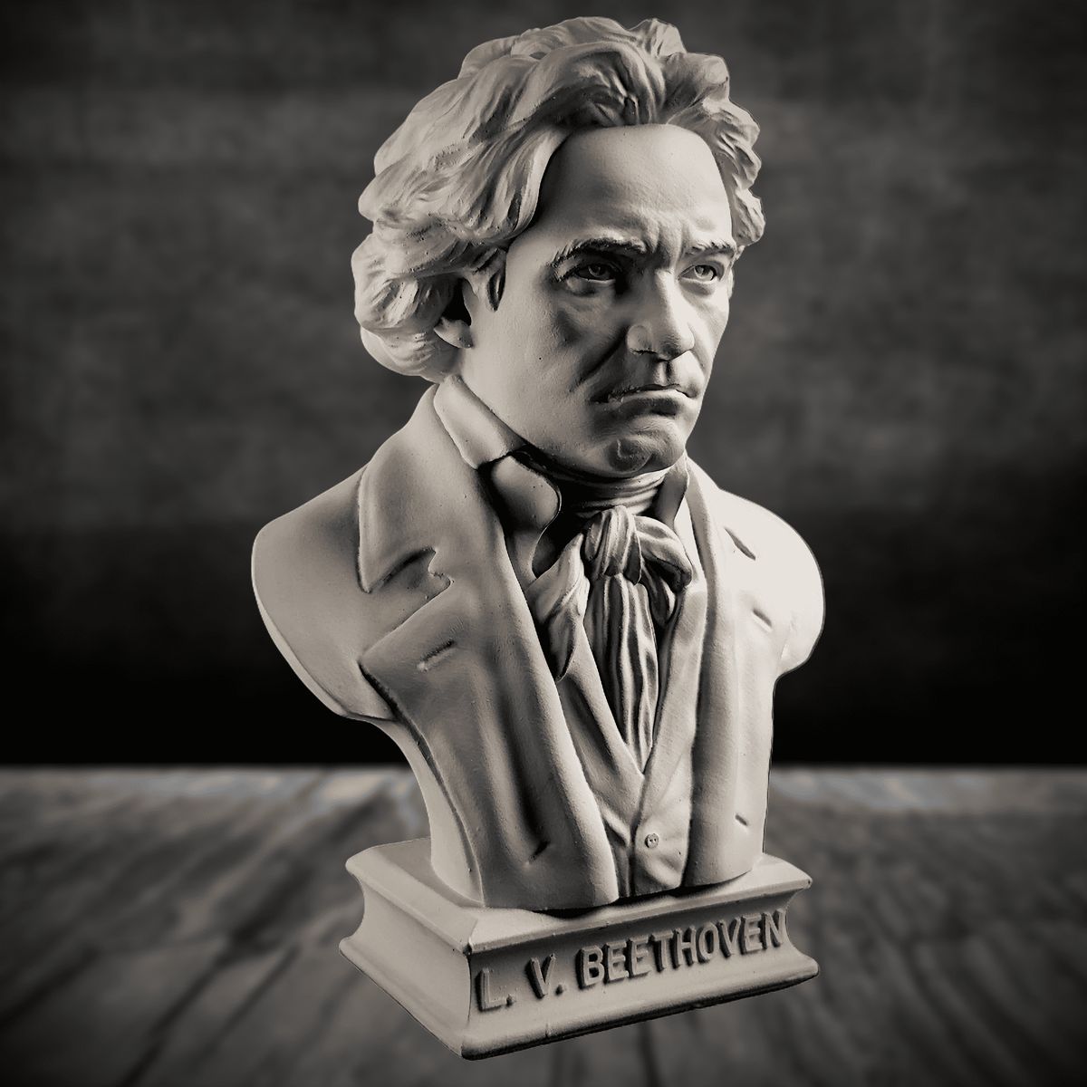 GENERICO - Busto de Ludwig Van Beethoven de 25cm de Altura.