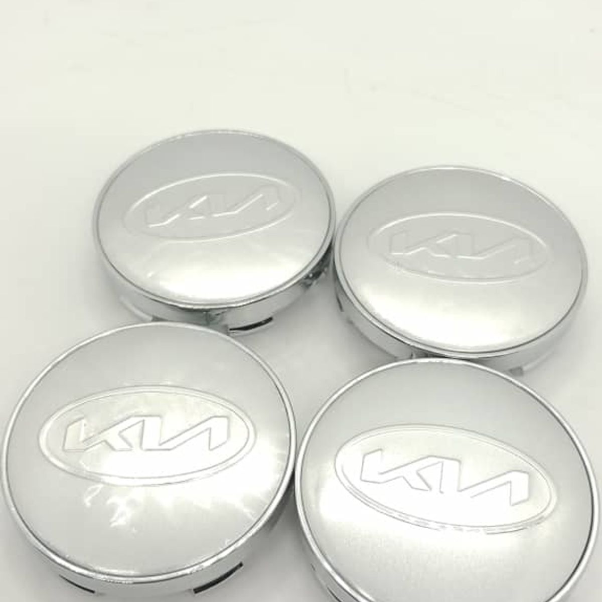 GENERICO - X4 Tapas centro de llantas de auto tunning KIA LOGO NUEVO TODA PLATA OVALO 60MM