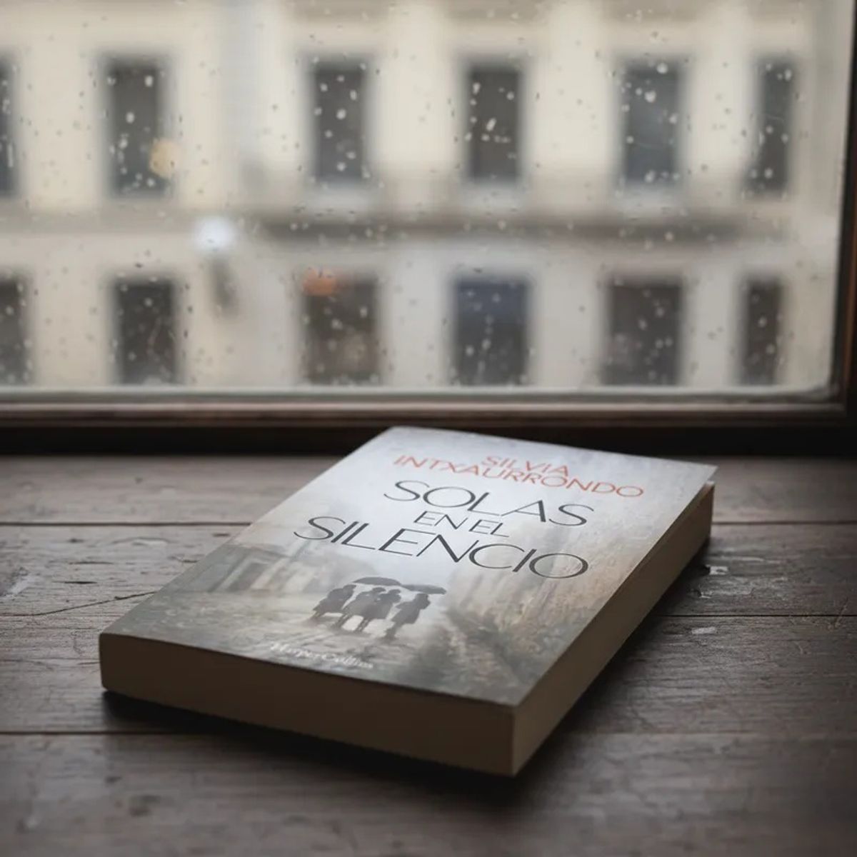 HARPERCOLLINS - Solas en el silencio