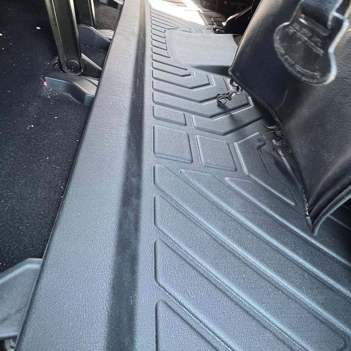 GENERICO - PISOS CALCE PERFECTO PROSPEEDY CITROEN BERLINGO MULTISPACE 2019+ 3PIEZAS