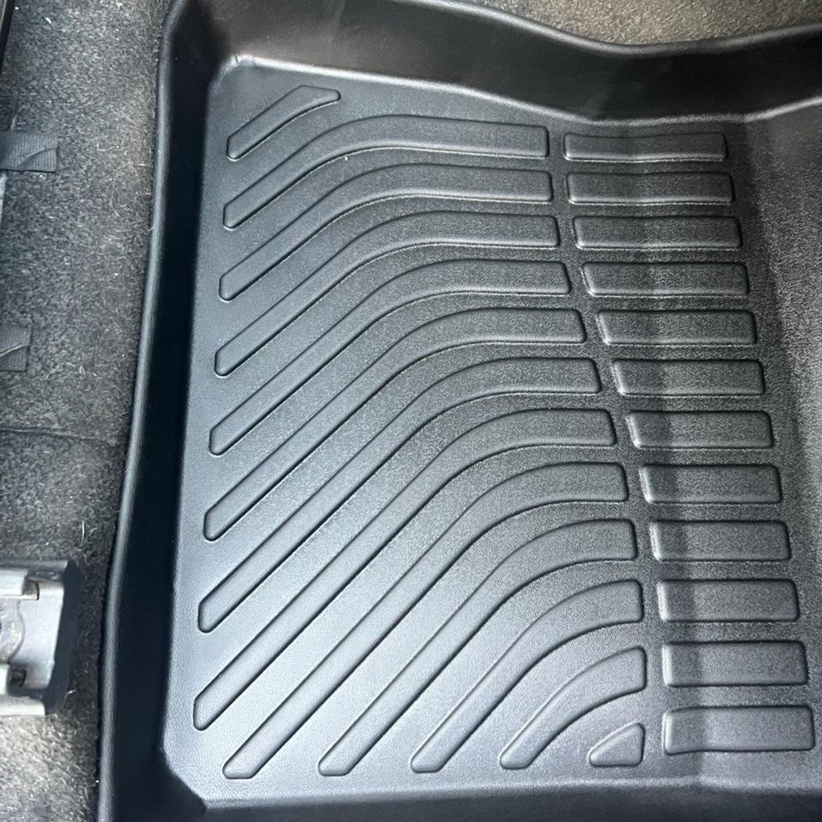 GENERICO - PISOS CALCE PERFECTO PROSPEEDY TOYOTA YARIS 2011-2023 3PIEZAS
