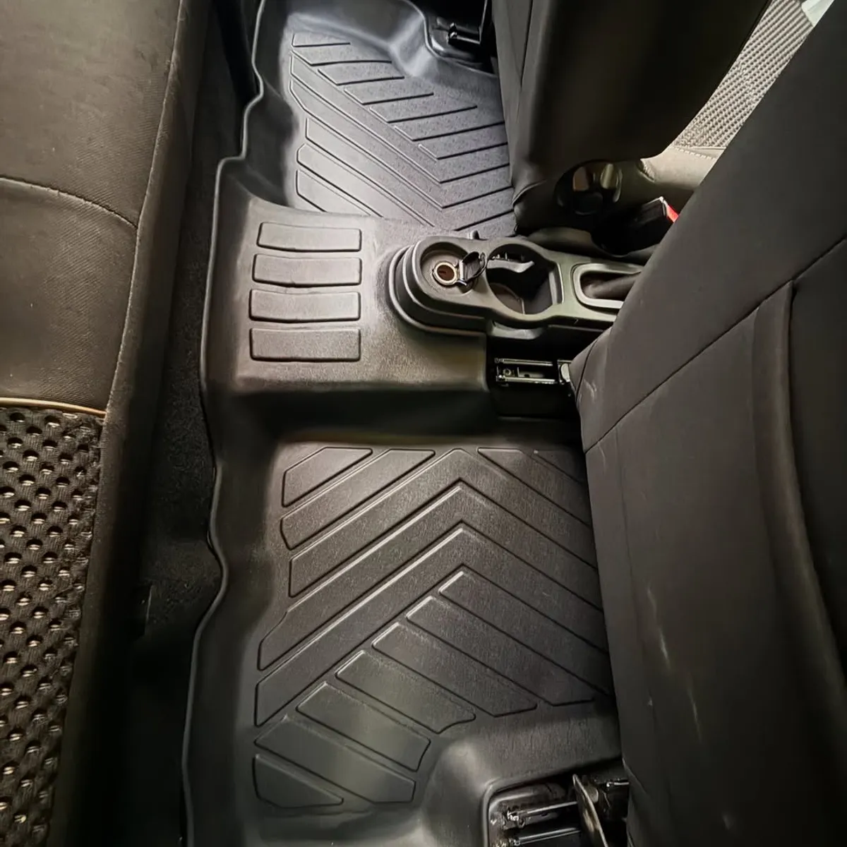 GENERICO - PISOS CALCE PERFECTO PROSPEEDY RENAULT OROCH 3PIEZAS