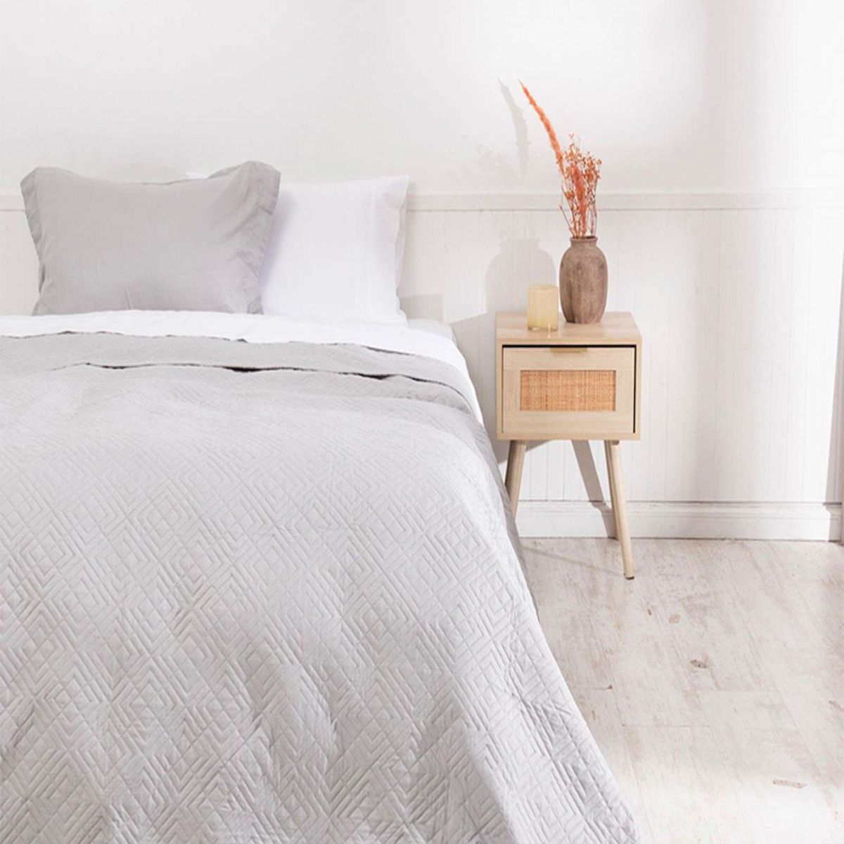 MASHINI - Cubrecama Colcha Quilt Cordoba plaza y media Mashini