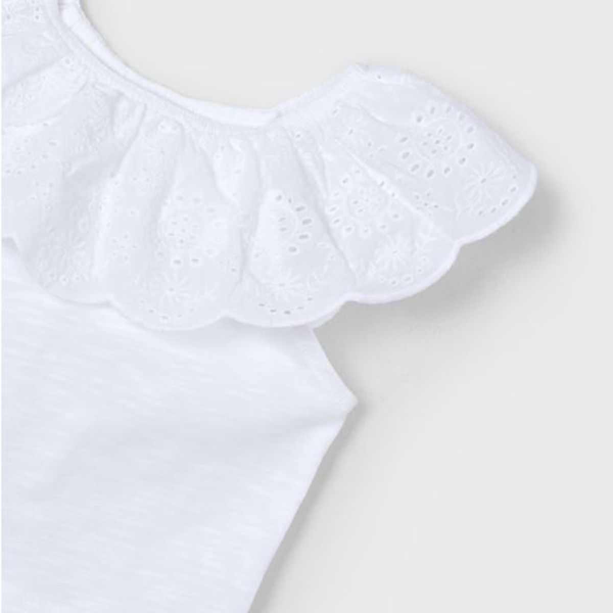 MAYORAL - Camiseta volante perforado