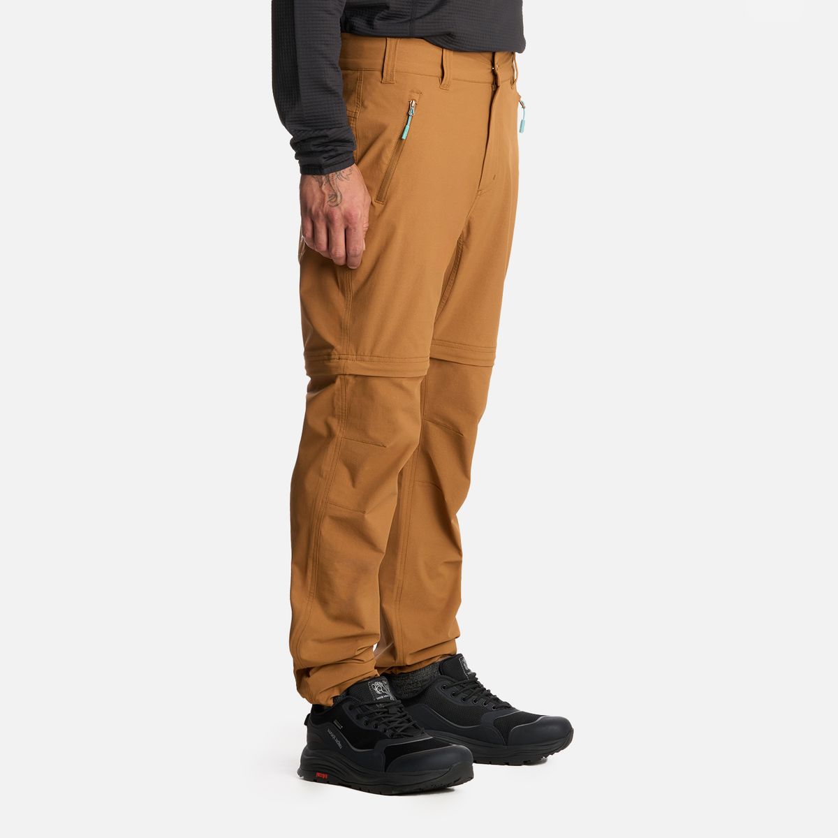 HAKA HONU - Pantalón Hombre Desmontalo Mostaza Haka Honu