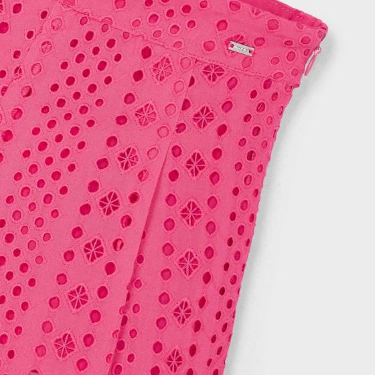 MAYORAL - Pantalón corto tela perforada niña