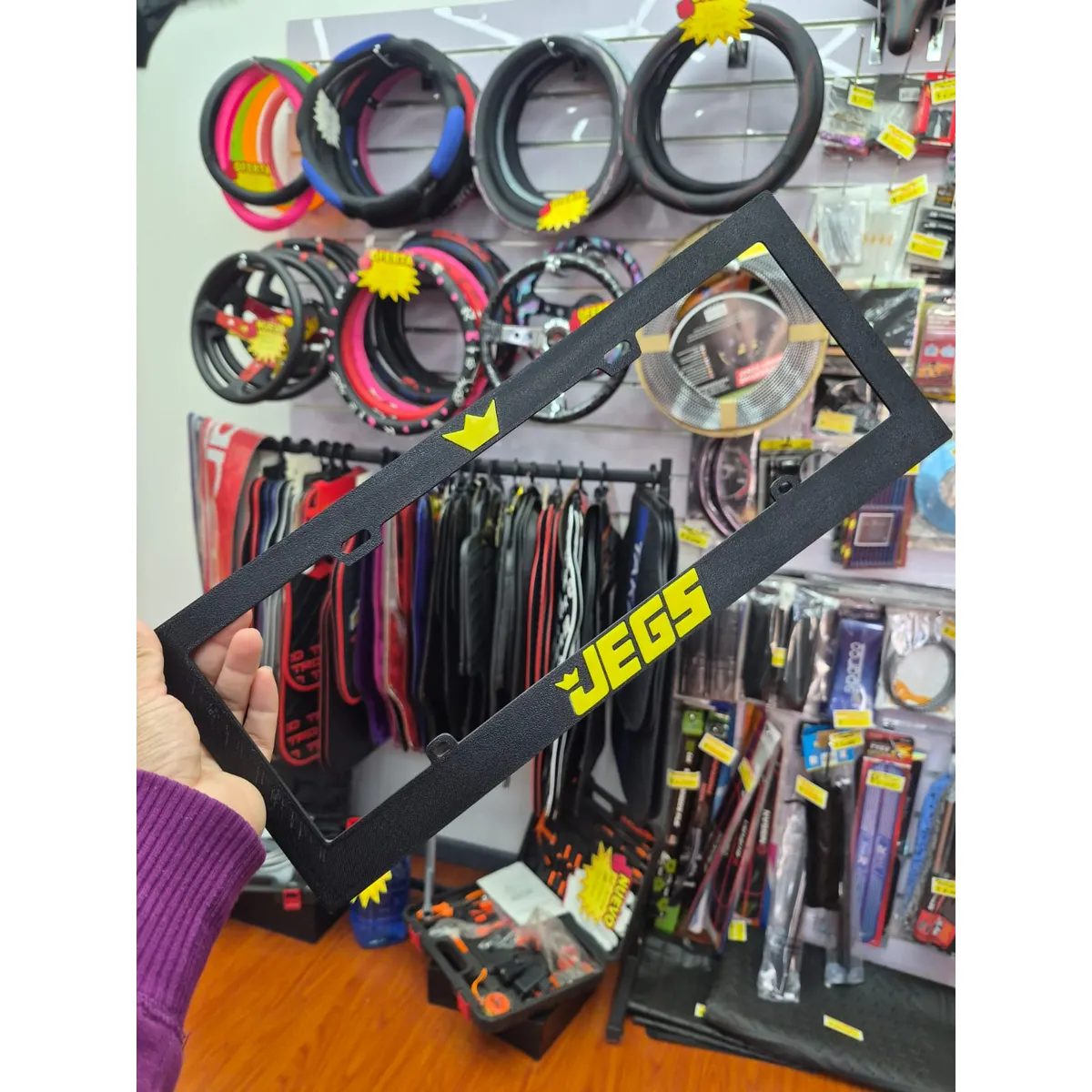 GENERICO - X1 UNIDAD DE PORTA PATENTES DE PLASTICO MARCO PARA PLACA NEGRO JEGS LETRA AMARILLA