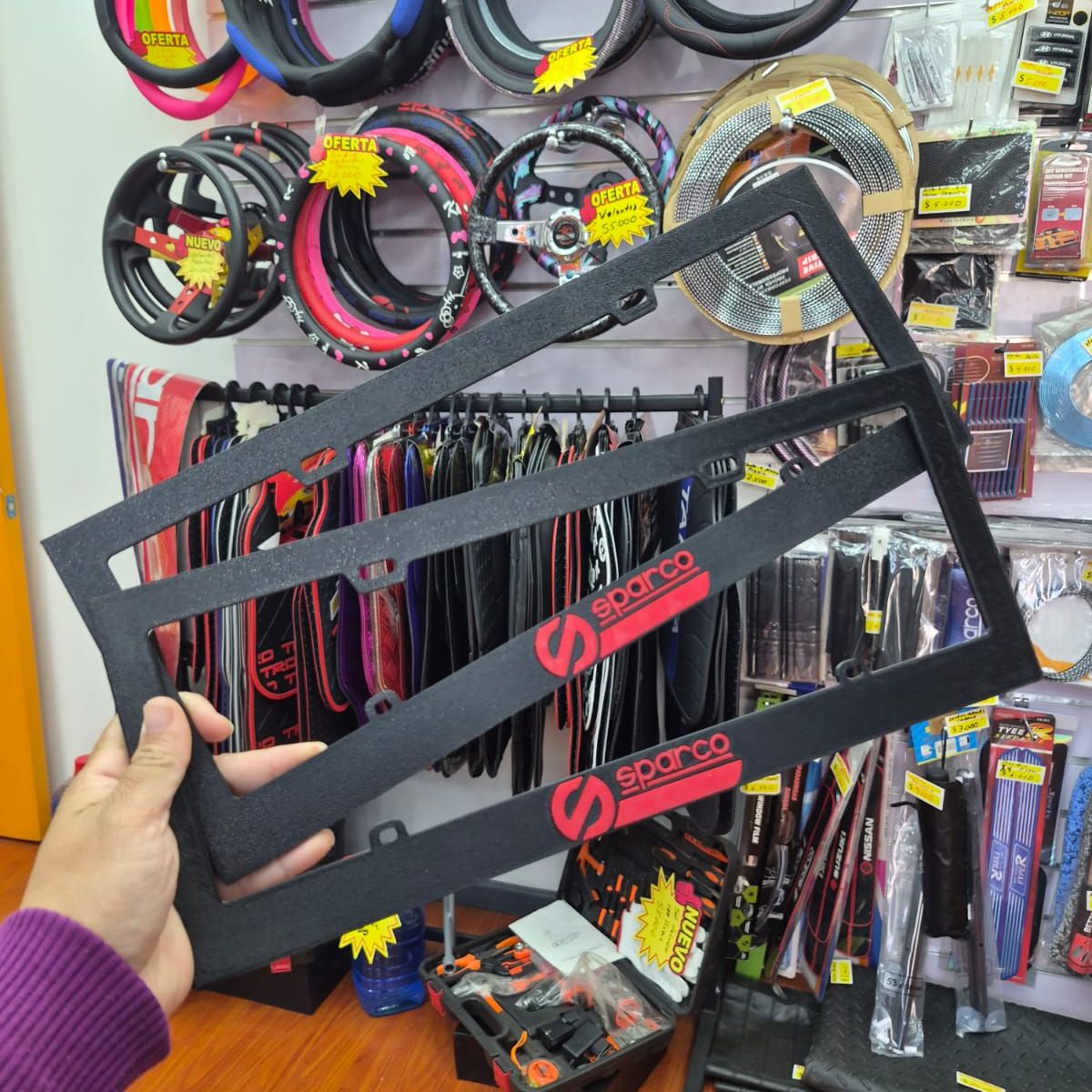 GENERICO - X2 UNIDADES DE PORTA PLACA DE PLASTICO MARCO PARA PLACA NEGRO SPARCO LETRA ROJA