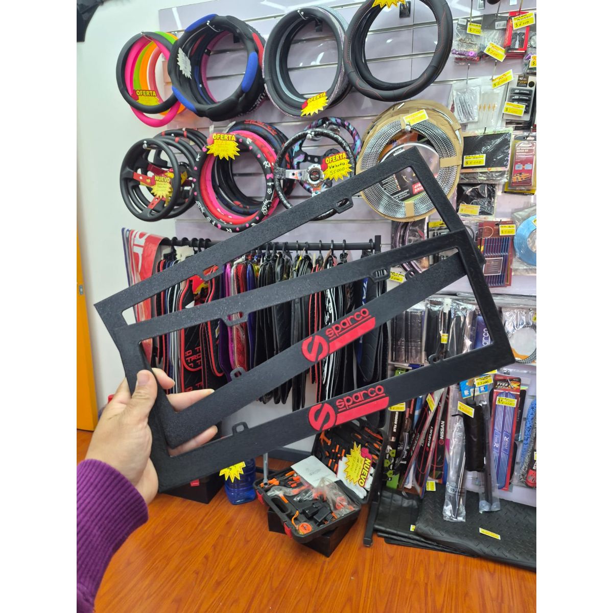 GENERICO - X2 UNIDADES DE PORTA PLACA DE PLASTICO MARCO PARA PLACA NEGRO SPARCO LETRA ROJA