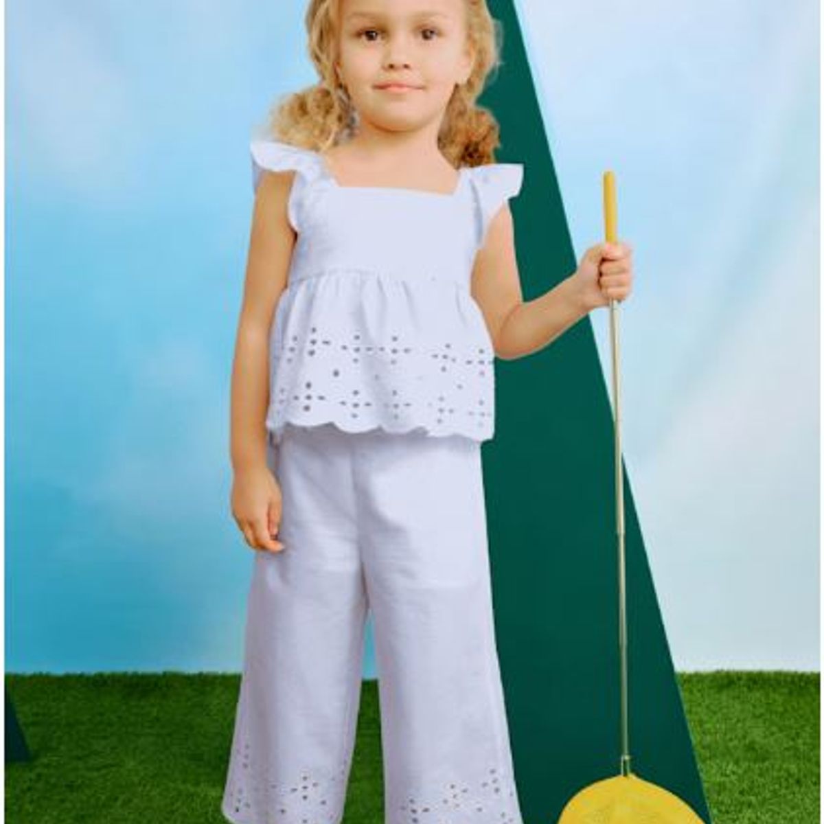 MAYORAL - Conjunto camiseta + pantalón tela perforada niña