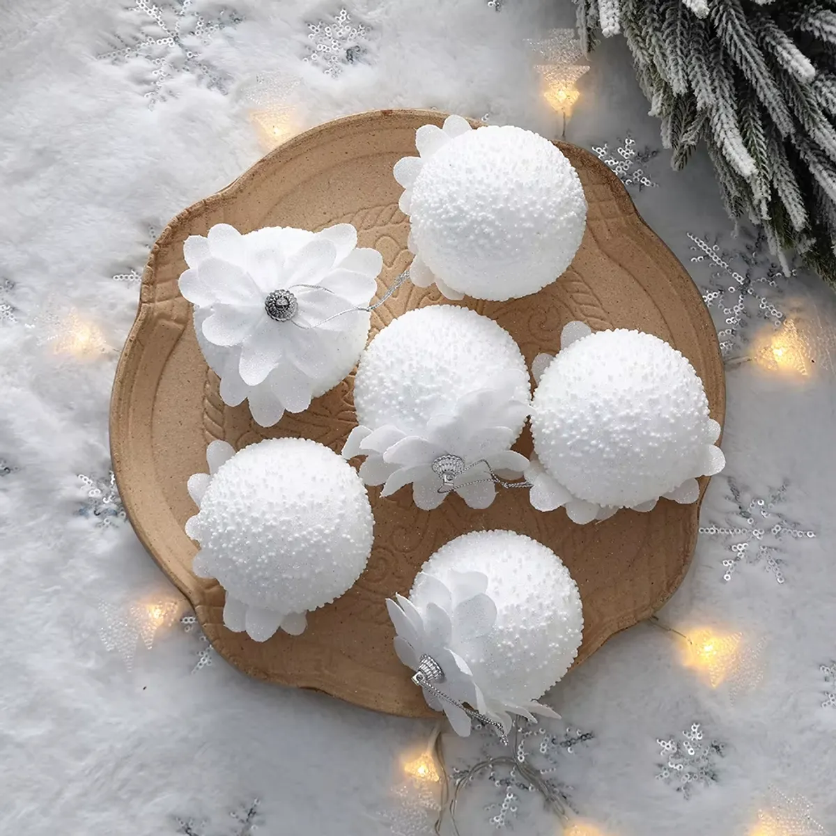 GANGLIAN - Caja 3 Unidades Bolas Navideñas 8cm Blanco - Diseño Pétalos Grandes, Esferas de Nieve para Árbol y Decoración