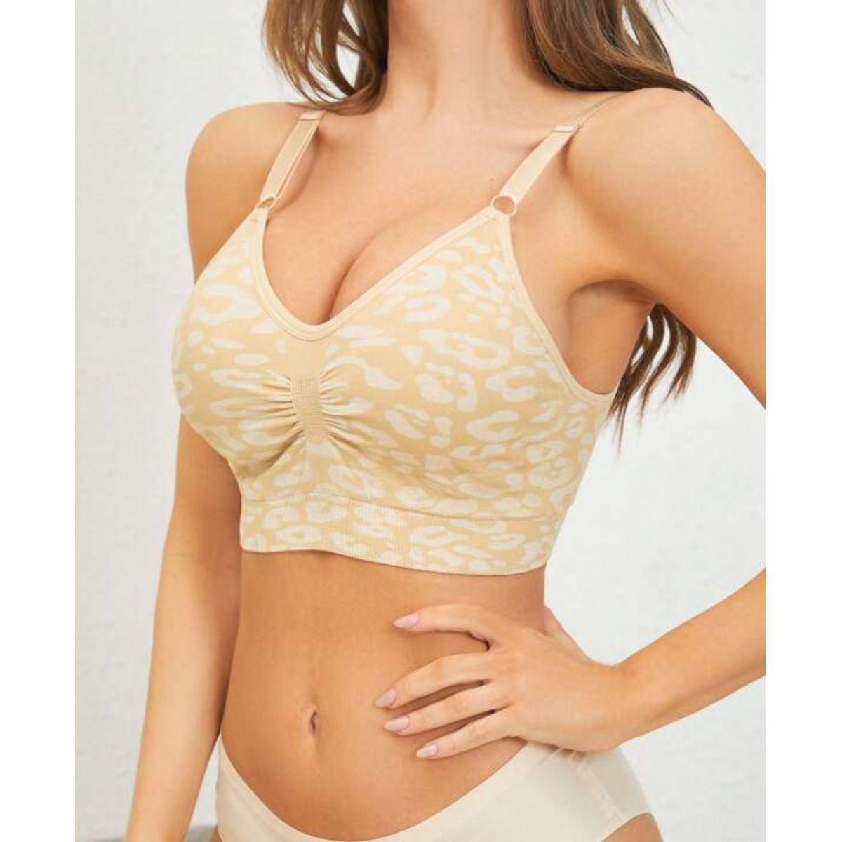 KIRAMA CLOTHING STORE - Sujetador Albaricoque con Espalda al Aire  Estilo Casual y Funcional