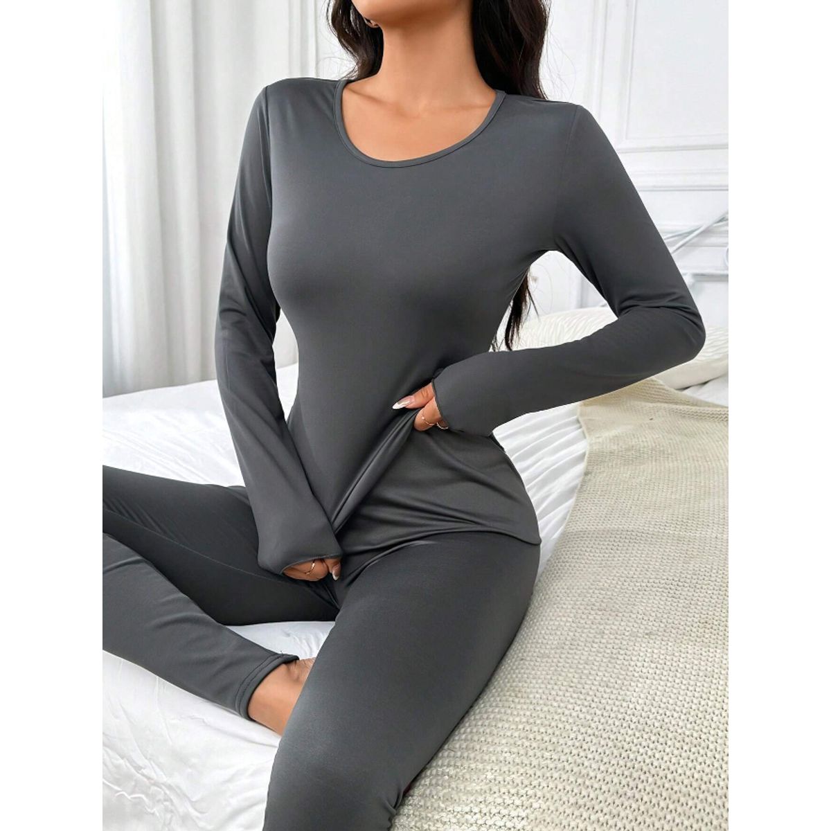 KIRAMA CLOTHING STORE - Camiseta Gris Oscuro de Manga Larga  Ajuste Cómodo para Primavera y Otoño