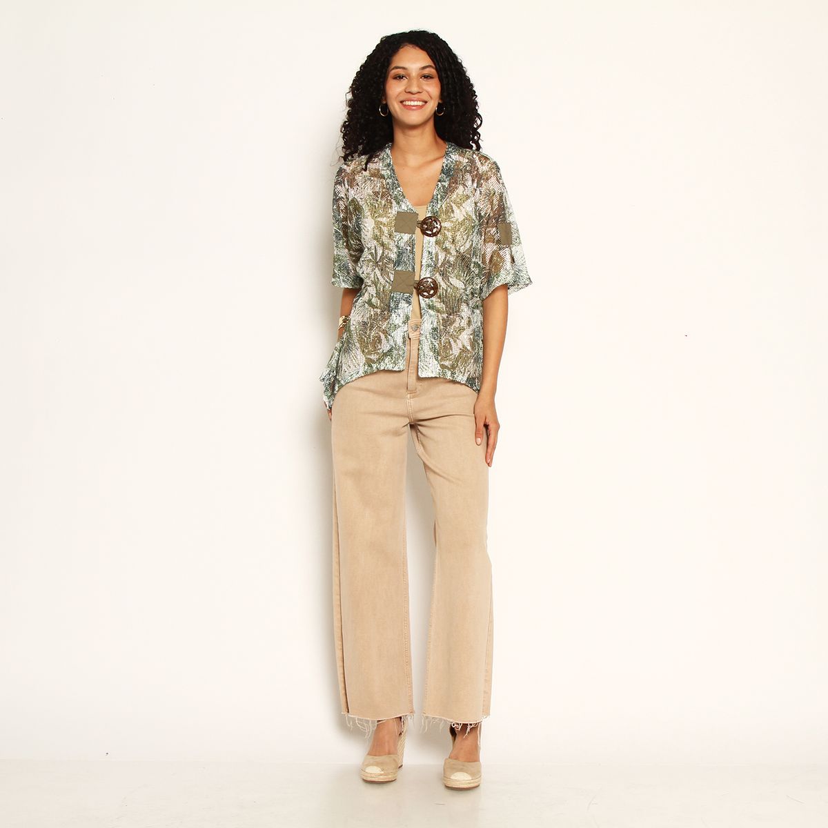 WADOS - CHALECO ESTAMPADO MANGA CORTA TEJIDO ESCOTE V CON BOTONES