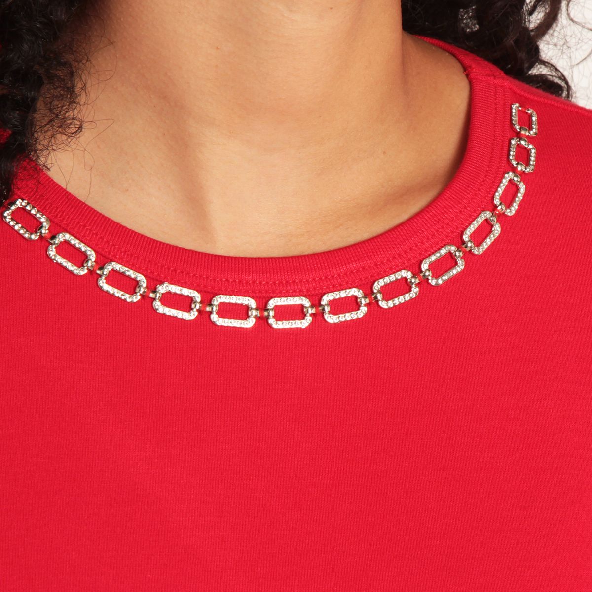 WADOS - POLERA MANGA CORTA ESCOTE REDONDO CON APLICACION