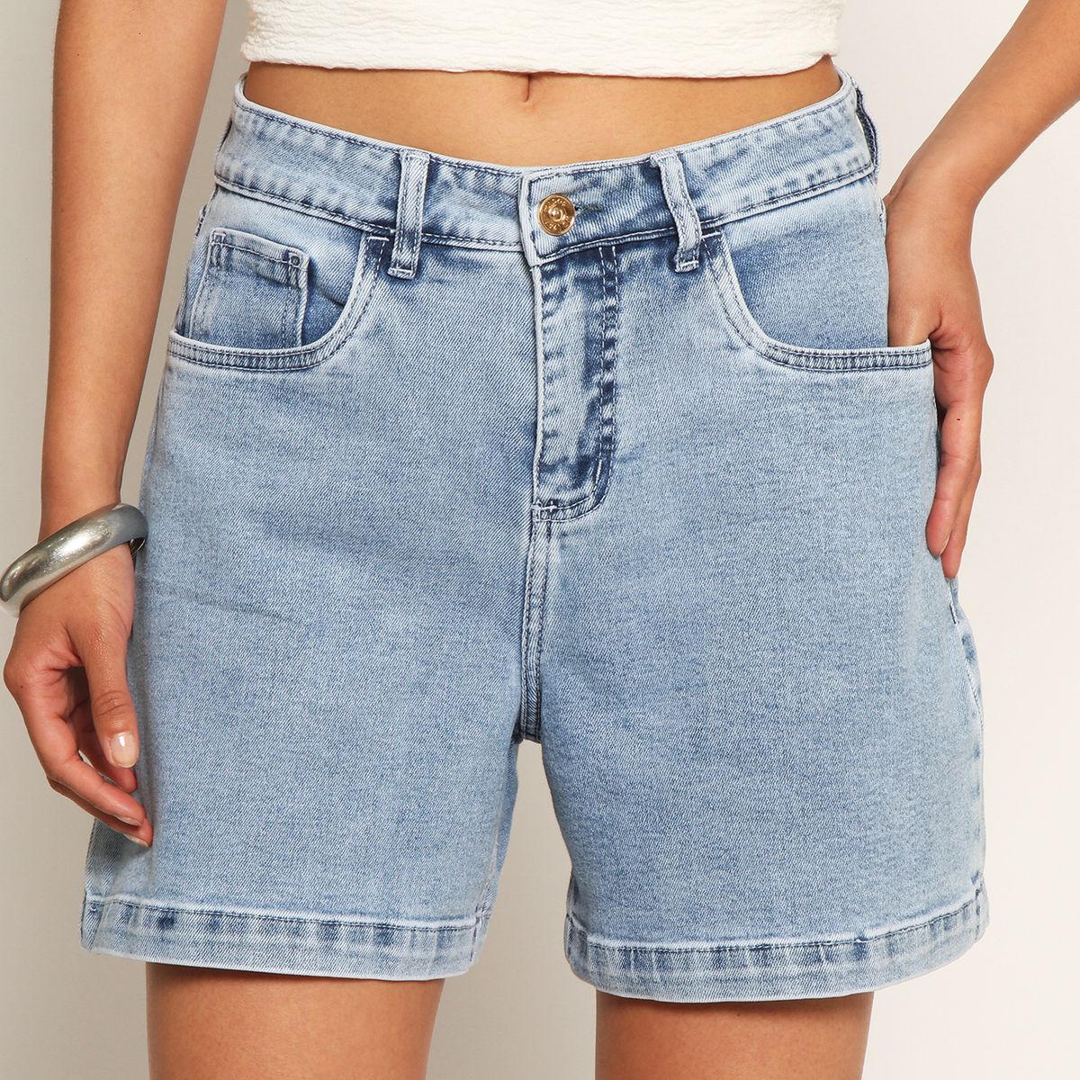 WADOS - BERMUDA DENIM TIRO ALTO PRETINA BASICA 1 BOTON