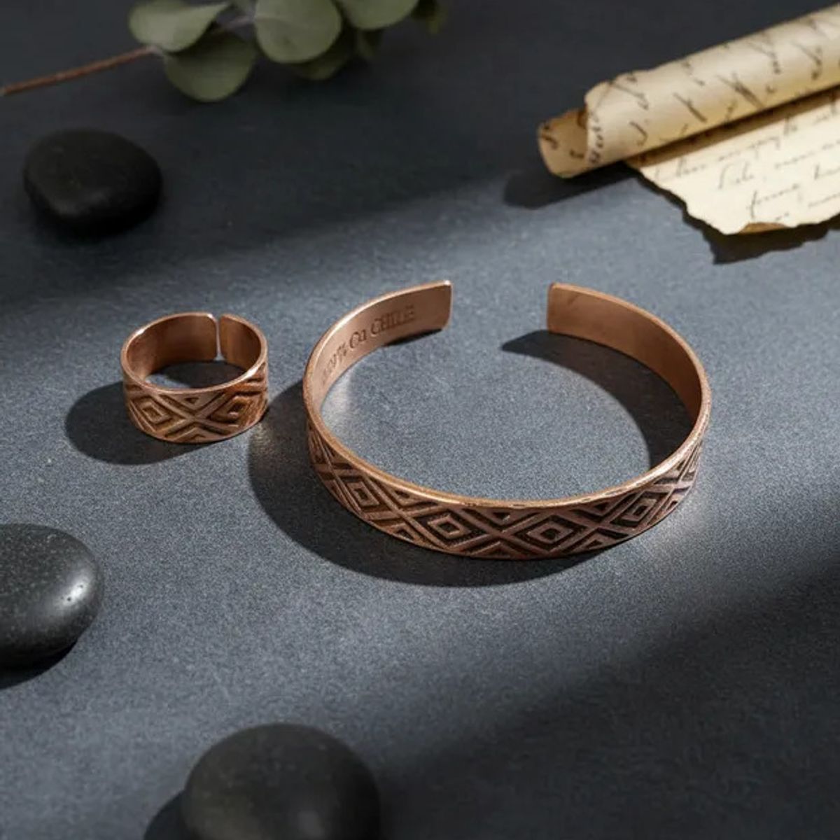 GENERICO - Pulsera Brazalete De Cobre + Anillo Ajustable Terapia Artritis  Mas Bolsa