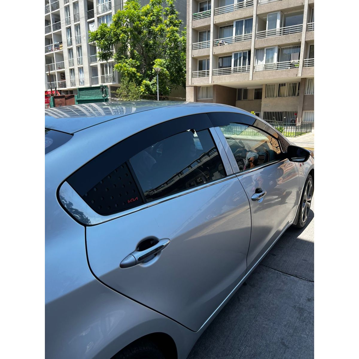 GENERICO - Bota Aguas de Acrílico 2mm plano Negro Brillante a Medida para autos Kia Cerato Sedan 2014 a 2017