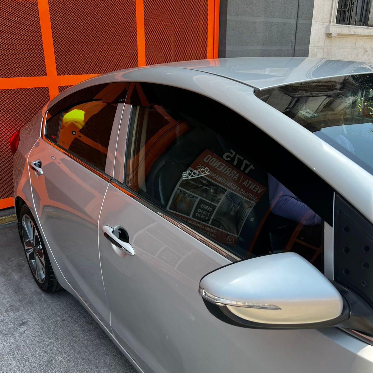 GENERICO - Bota Aguas de Acrílico 2mm plano Negro Brillante a Medida para autos Kia Cerato Sedan 2014 a 2017