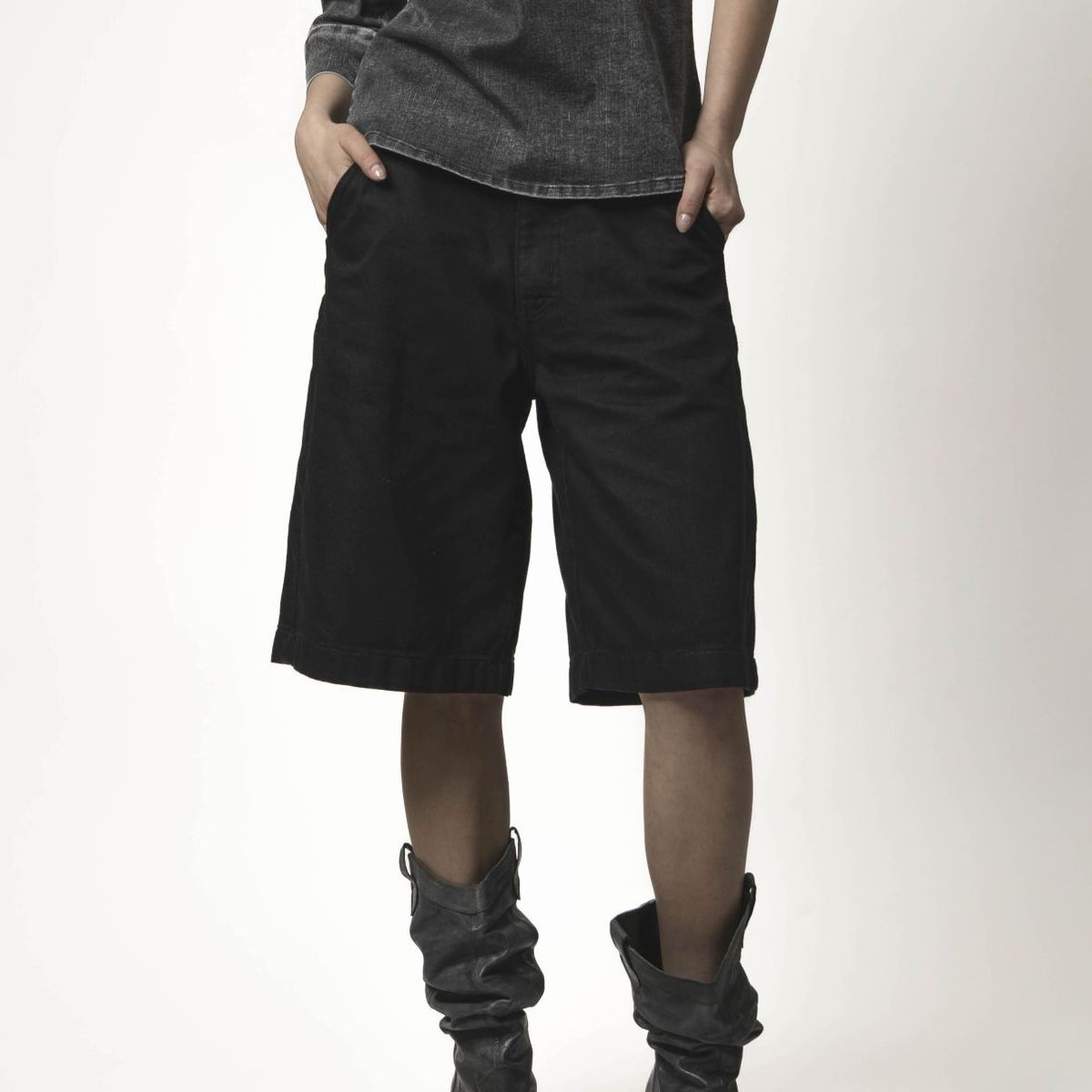 MOMCHIC - BERMUDA PALAZO NEGRO