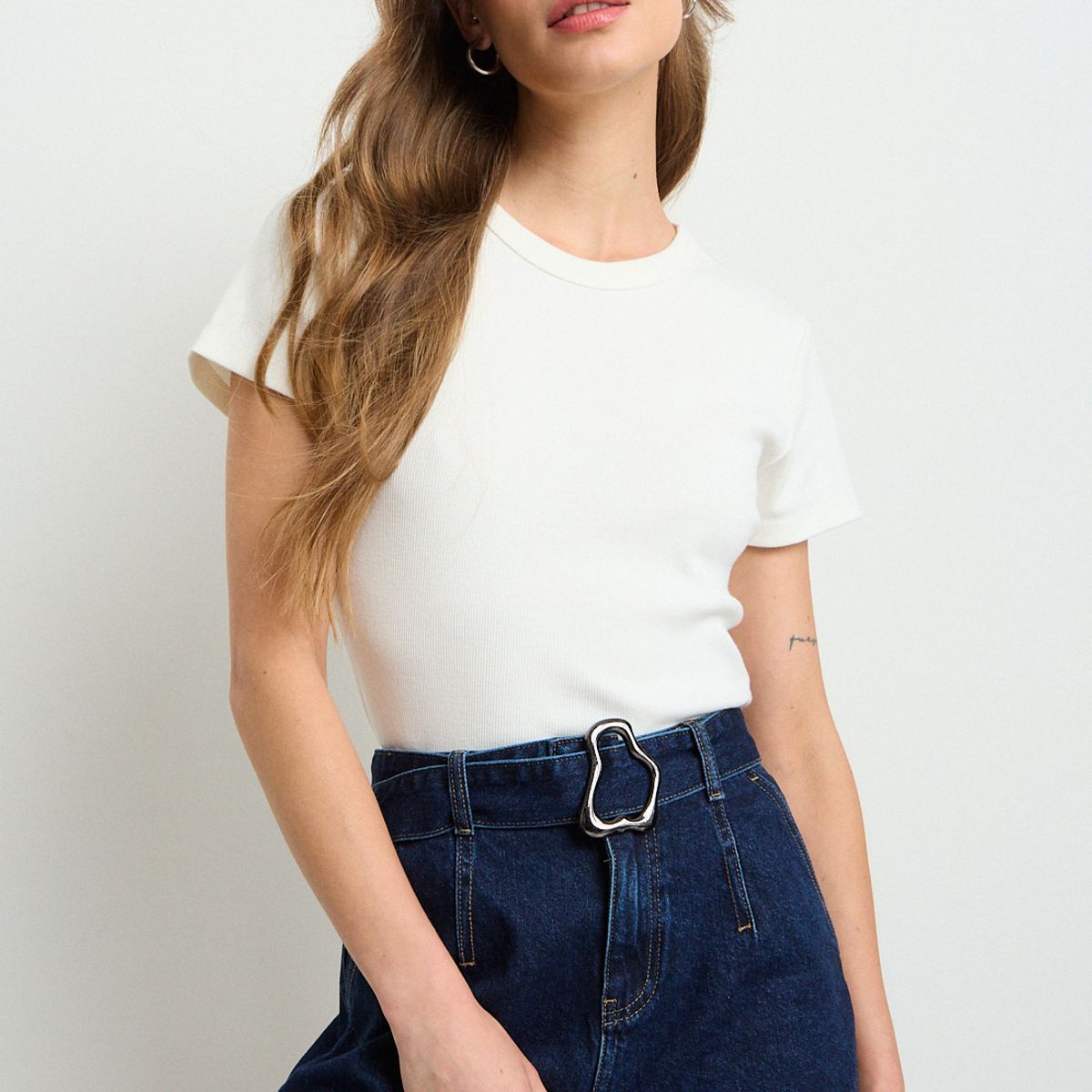 IO - Polera Lisa Mujer Crudo Io