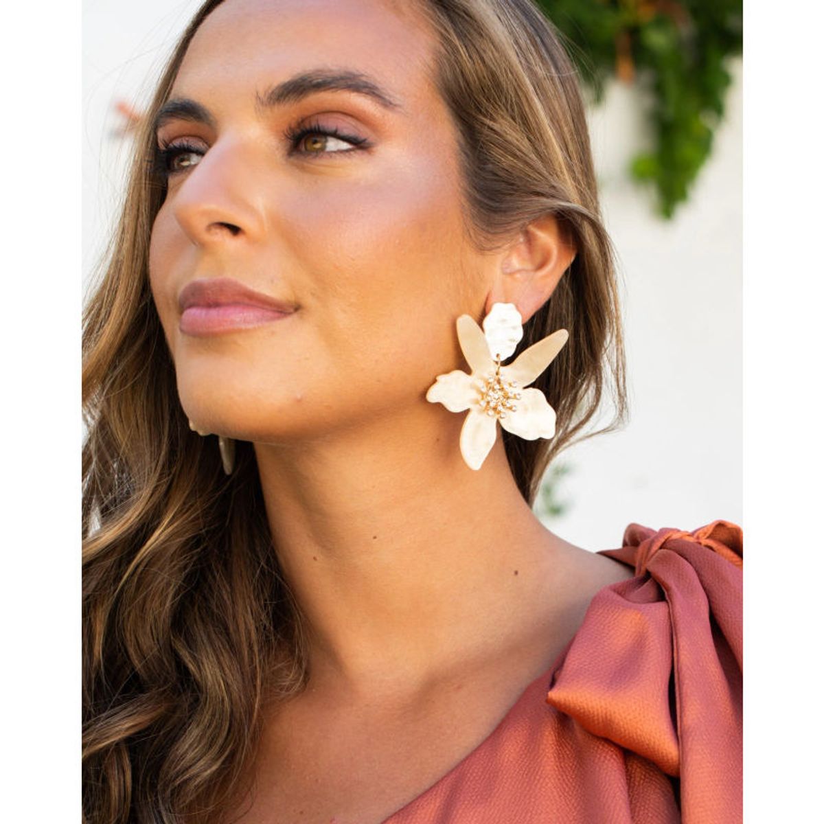 MI PLACARD - Aros Maxi Flor y Brillos Dorado