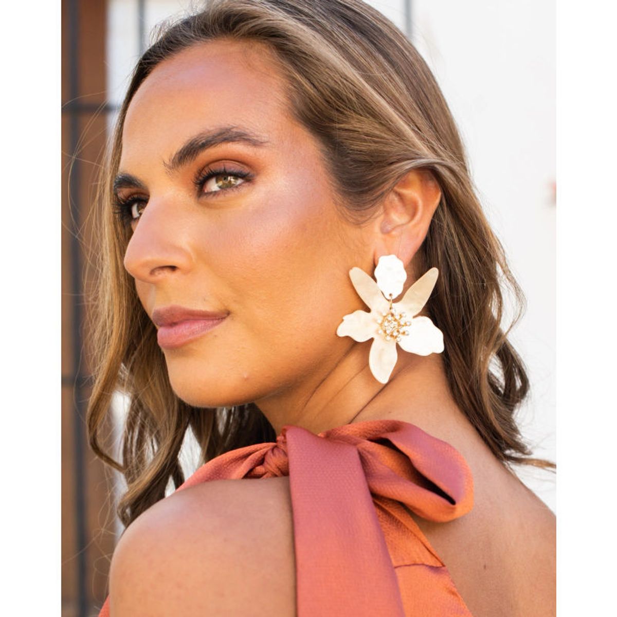 MI PLACARD - Aros Maxi Flor y Brillos Dorado