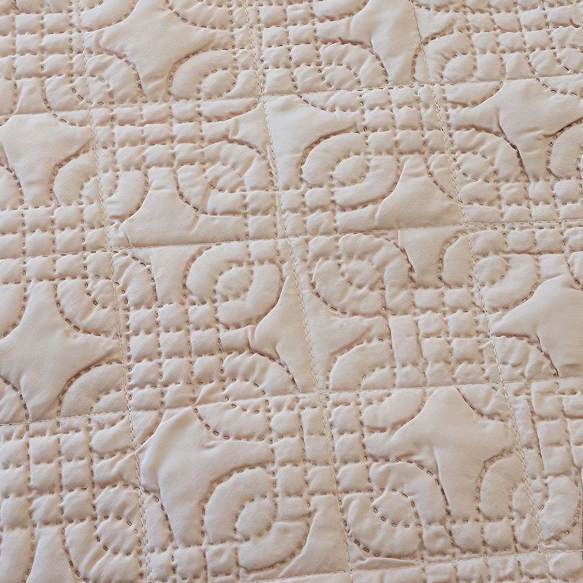 DORAL - Cubrecama Quilt King Doral MAS 2 ALMOHADAS DE REGALO