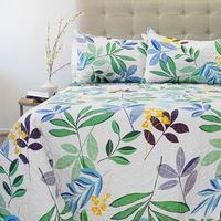 CUBRECAMA QUILT STITCHY ESTAMPADO RAMAS VERDES Y AZUL 1.5 PLAZA