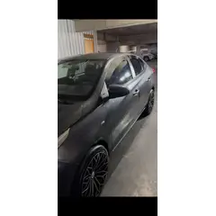 GENERICO - Bota Aguas de Acrílico 2mm plano Negro Brillante a Medida para auto Toyota Yaris E 2019