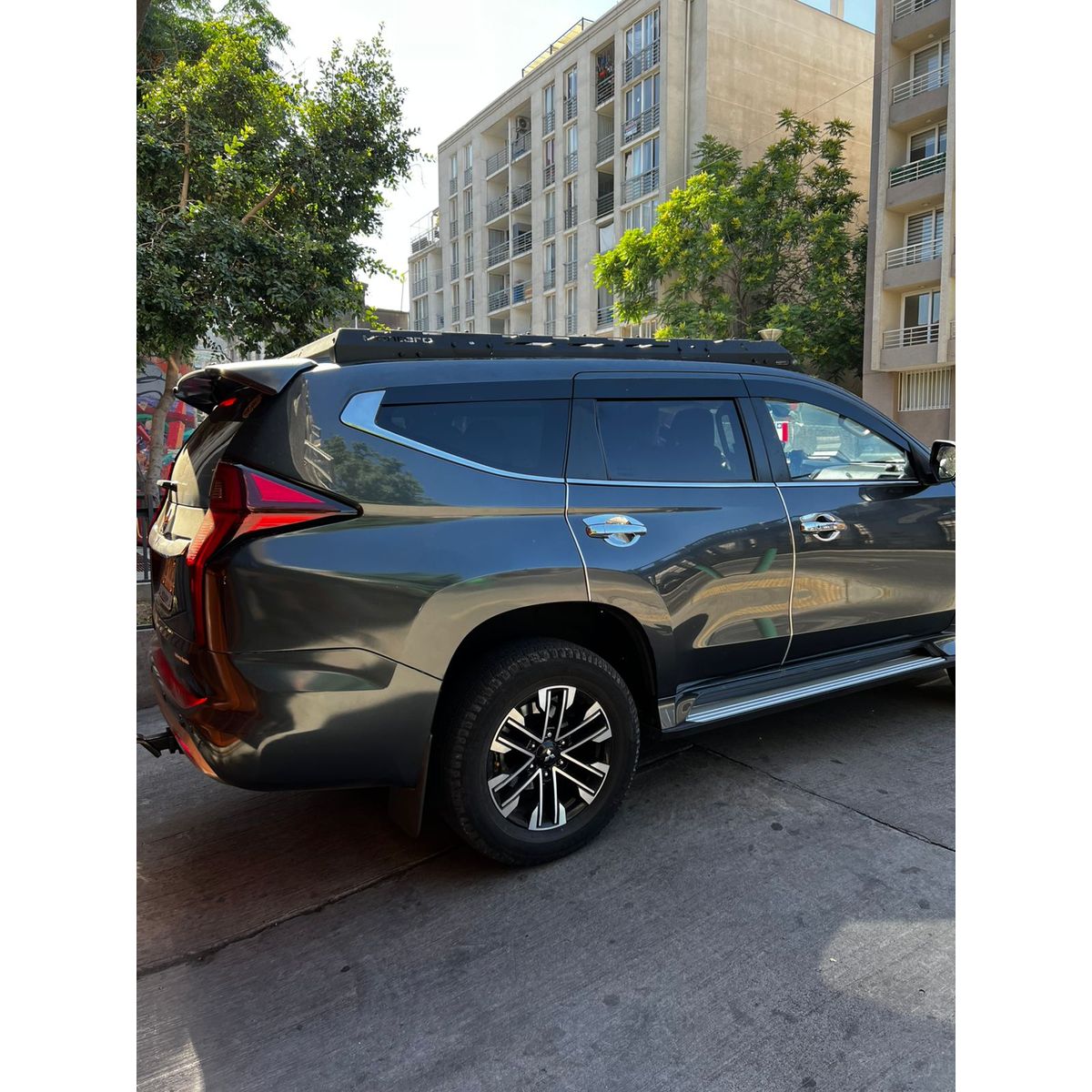 GENERICO - Bota Aguas de Acrílico 2mm plano Negro para Suv Mitsubishi Montero Sport del 2020 2025 6 piezas