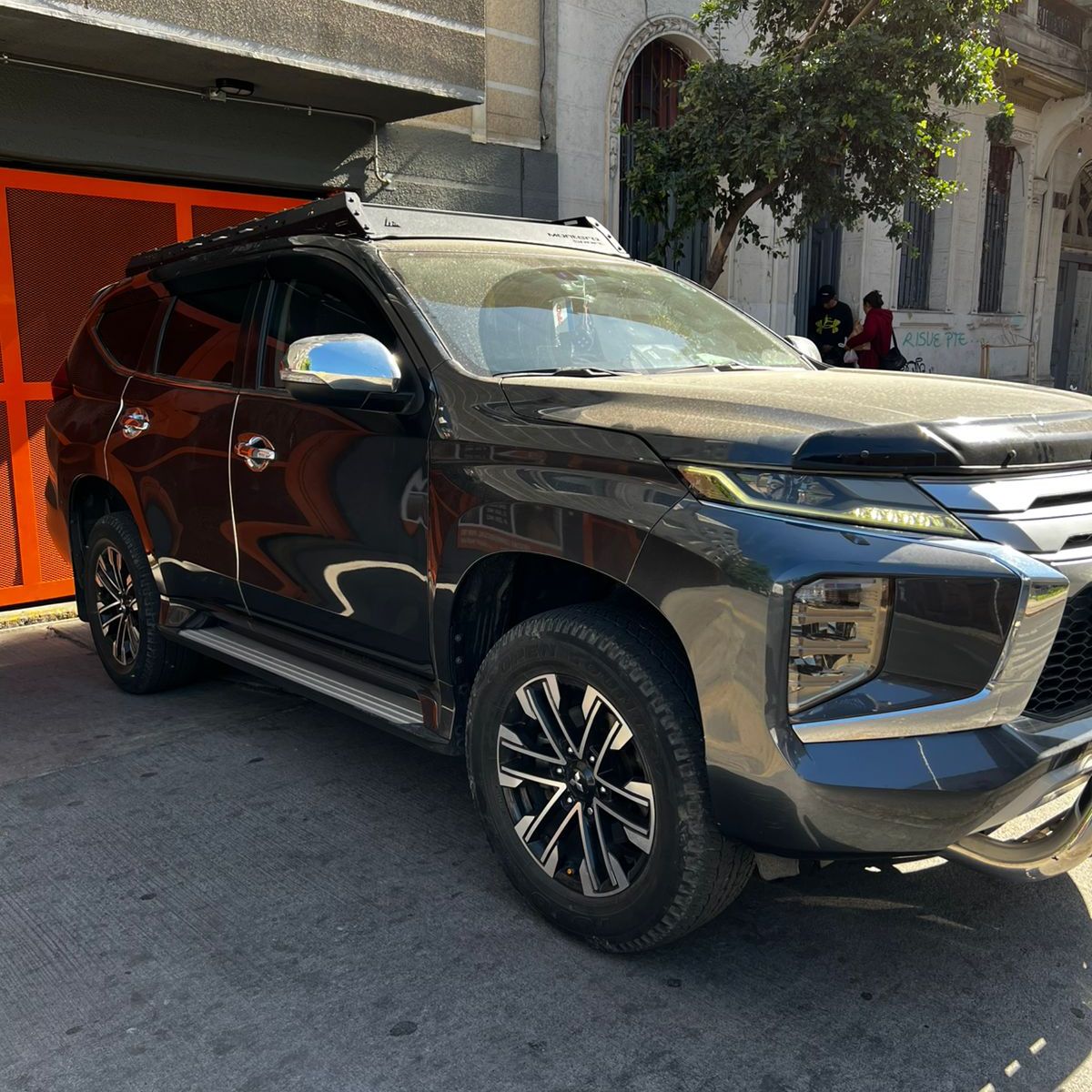 GENERICO - Bota Aguas de Acrílico 2mm plano Negro para Suv Mitsubishi Montero Sport del 2020 2025 6 piezas