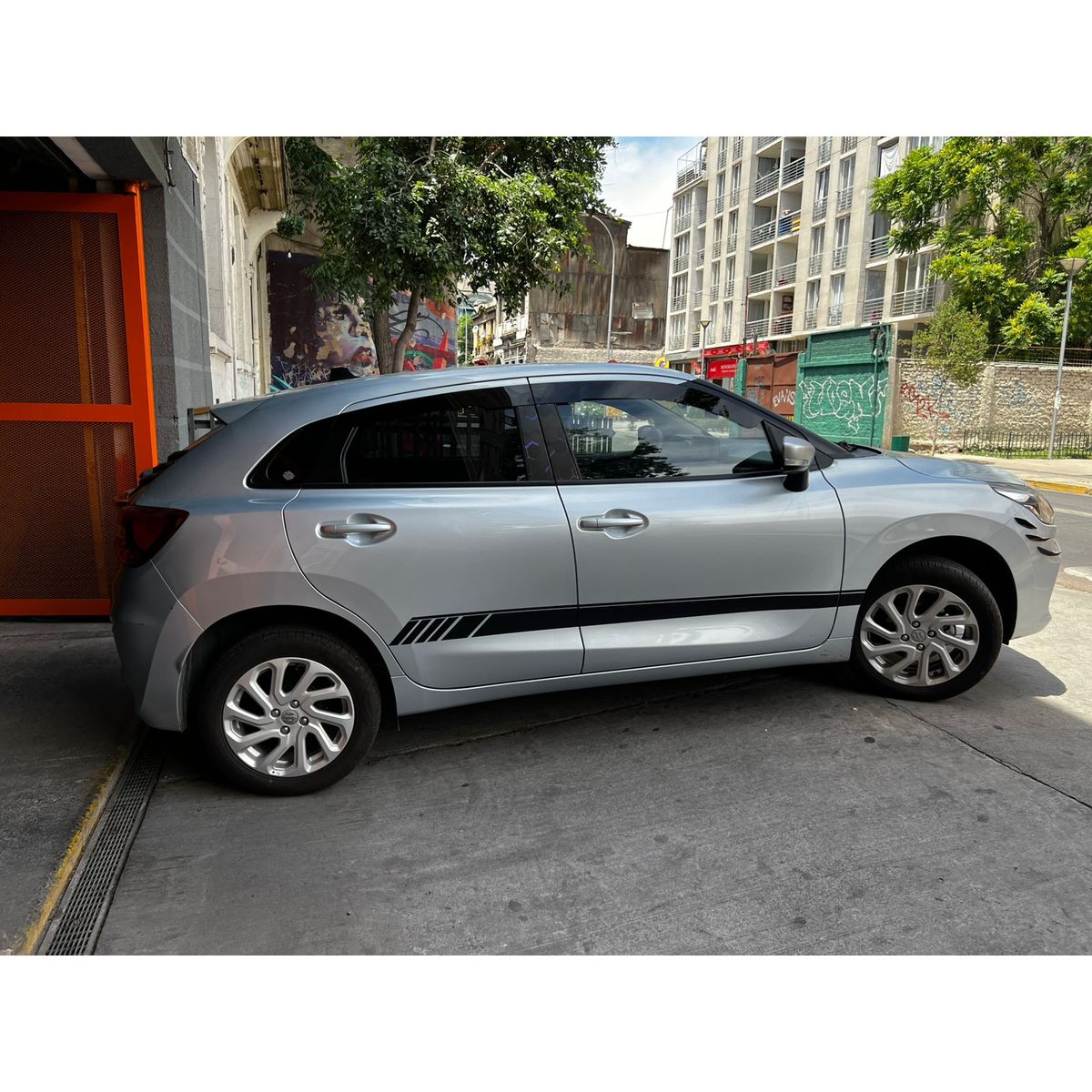 GENERICO - Bota Aguas de Acrílico 2mm plano Negro Brillante a Medida para auto Suzuki Baleno de 2022 al 2025