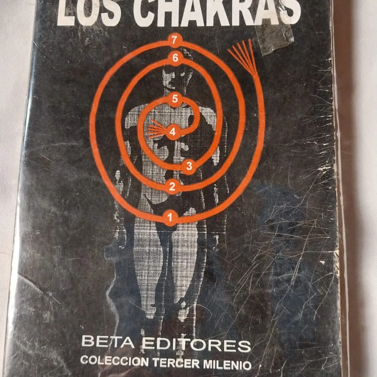 GENERICO - Los chacras Beta editores colección tercer milenio, ancho: 14cm.; largo: 20 cm.; alto: 1 cm.