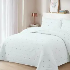 TODOHOGAR SANTIAGO DE CHILE - Cubrecama Primavera–Verano Bordado Floral 2 Plazas