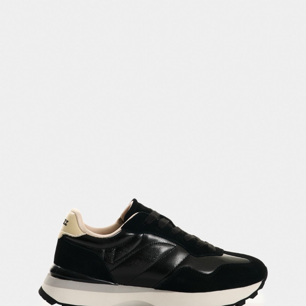 VELEZ - Vélez Zapatilla Tenis Sahara Cuero Mujer Detalle Folia Negro